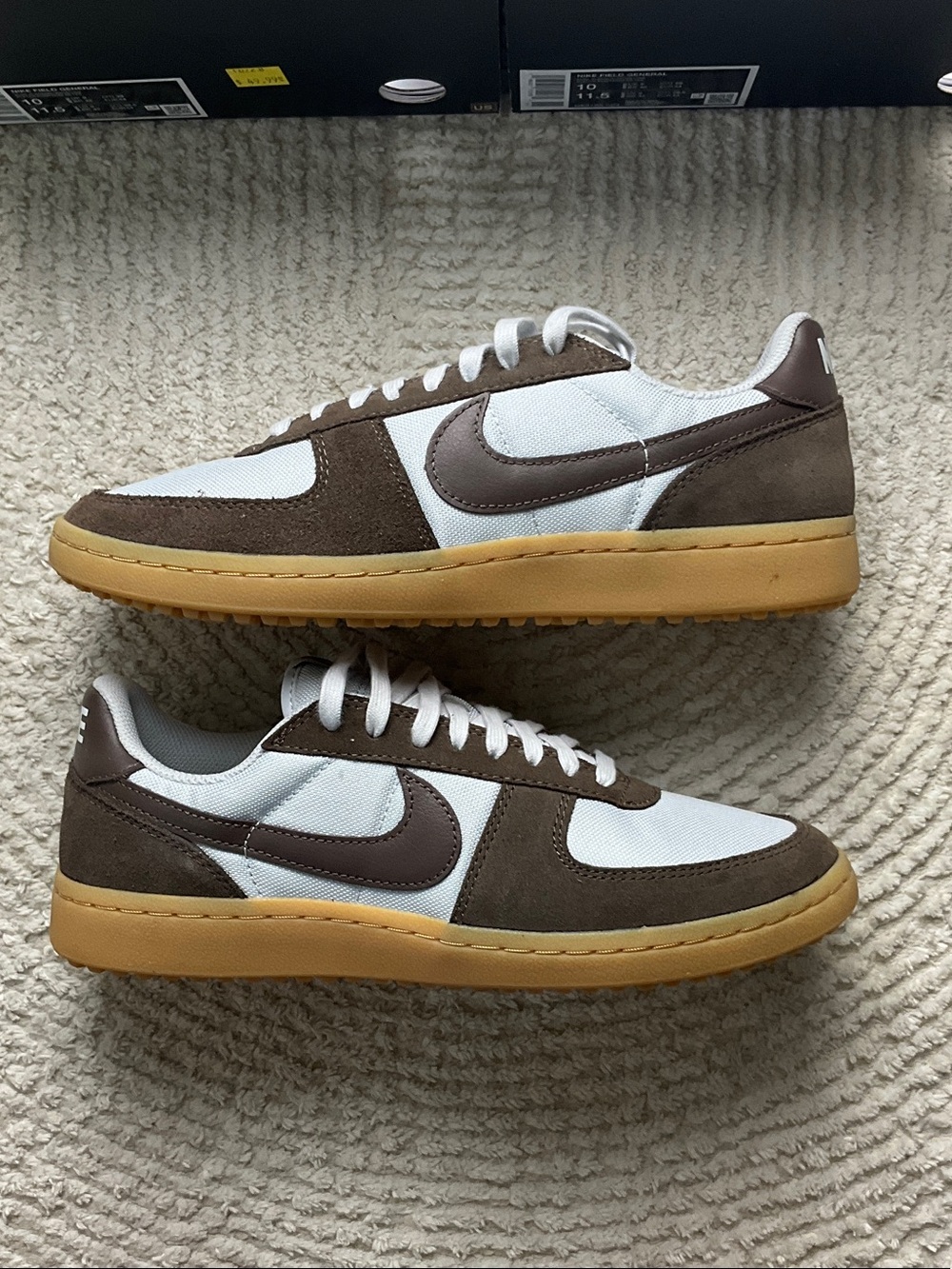 Nike Men’s Field General Platinum/Ironstone/Gum Size Mens 10 Women’s 11.5